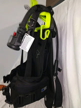 Load image into Gallery viewer, Scuba Pro Knight Hawk BCD